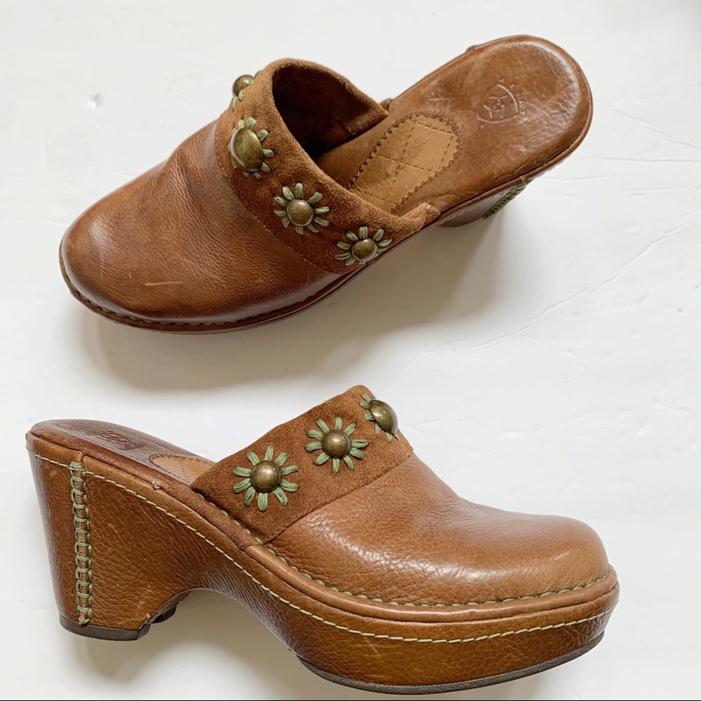 Ariat Clogs Heel Brass Stud Cognac Leather Heels 8